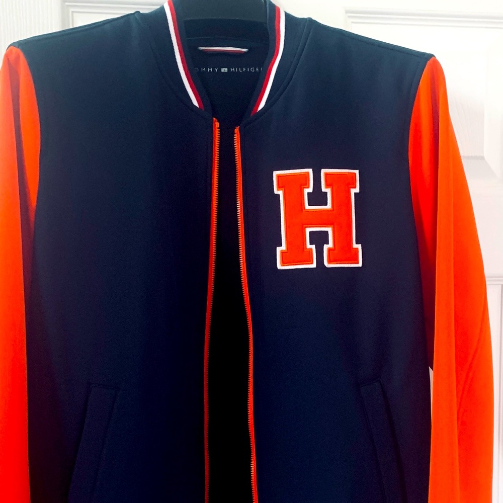New, Never worn Tommy Hilfiger Men's Microtwill Retro Varsity H Bomber Jacket, M